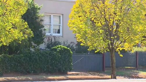 The house in Temora where the little boy was run over by his father's ute. (9NEWS)