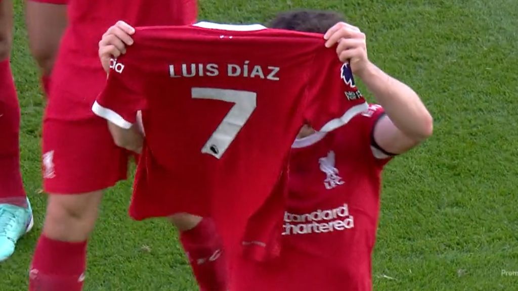 Liverpool dedicates victory over Nottingham Forest to Luis Diaz after parents kidnapped in Colombia