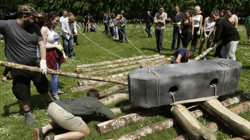 Academics crack millenia-old Stonehenge riddle