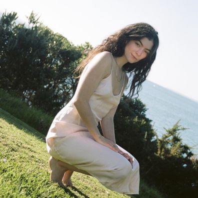 Lorde announces Solar Power tour