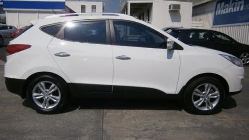 Victoria police believe the pair may be travelling in a white 2011 Hyundai iX35 wagon with registration YTK 659 similar to the one displayed in this image. (Victoria Police.)