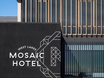 3. Mosaic Hotel, SA