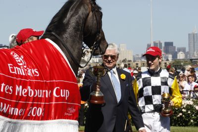 'Cups King' Bart Cummings with jockey Blake Shinn after Viewed won the Melbourne Cup in 2008