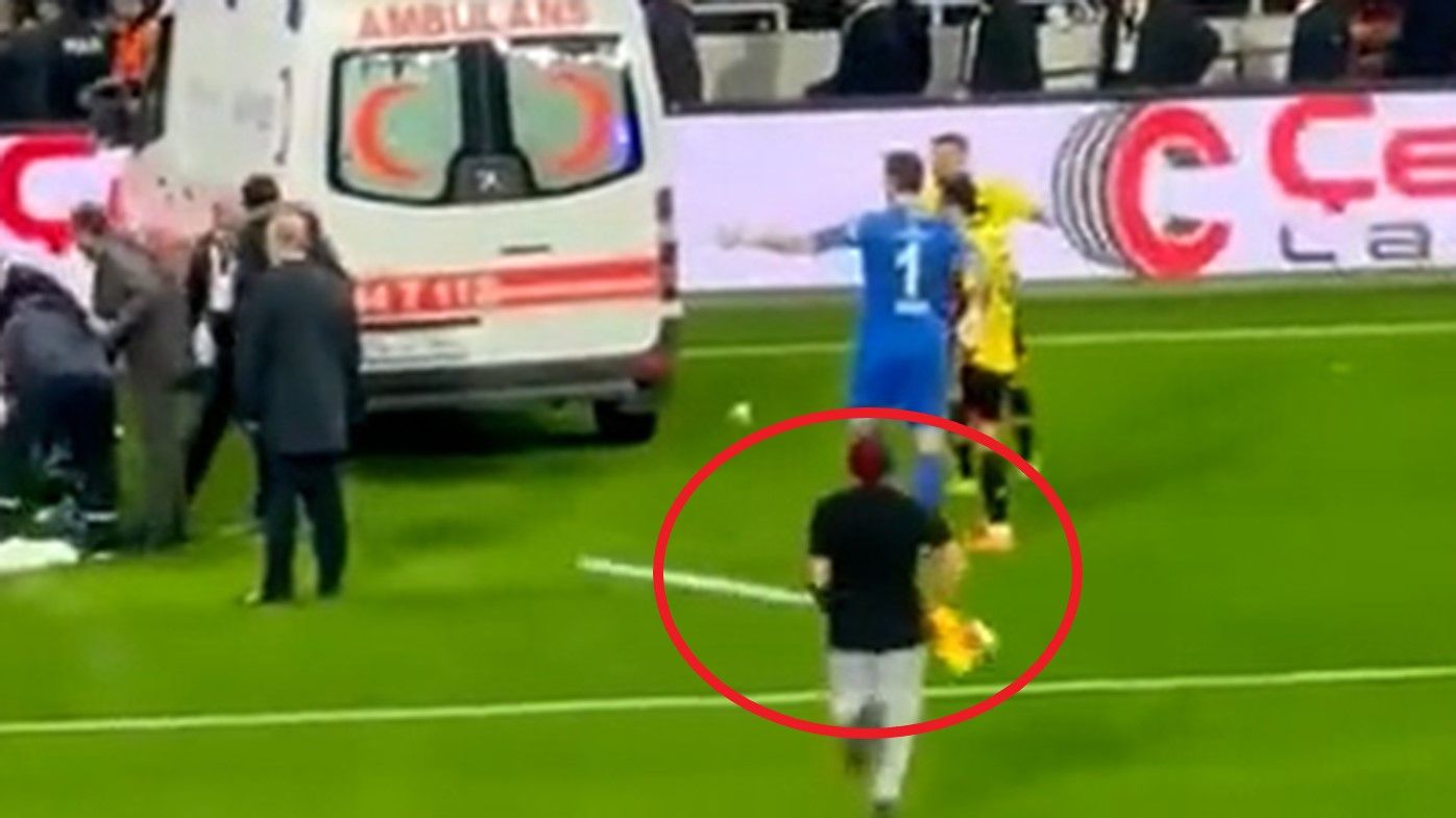 Horrifying scenes as spectator uses a corner post to assault a goalkeeper in Turkey