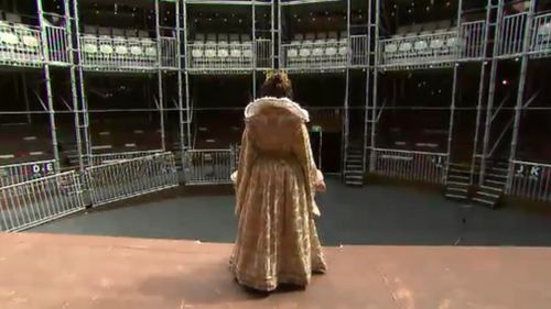 An actor takes in the surrounds of the pop-up globe. (9NEWS)