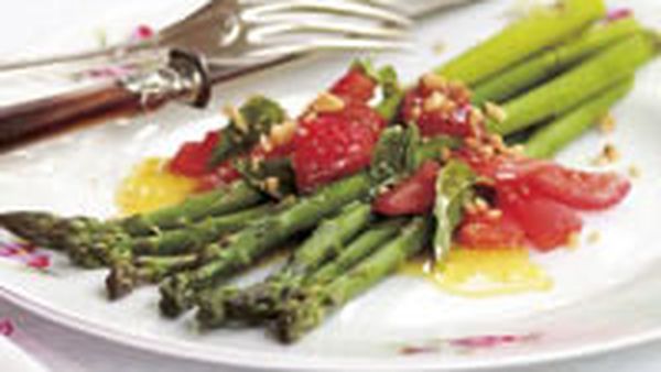 Asparagus with tomato vinaigrette