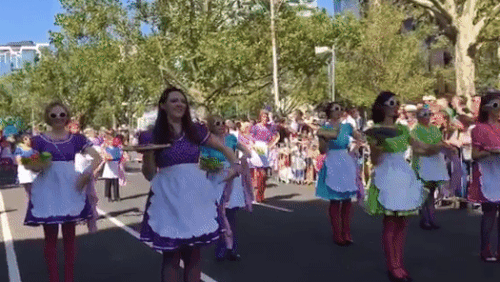Thousands of families converge on sunny Melbourne for Moomba Parade
