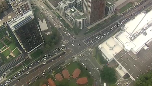10 kilometre delays on Sydney’s Eastern Distributor after multi-vehicle crash