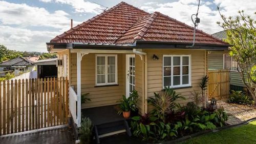 This charming cottage in Upper Mount Gravatt is the median rental price in Brisbane.