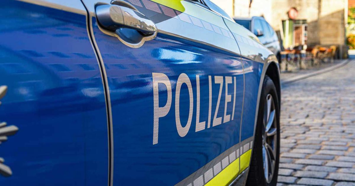 Eleven people injured in German cafe acid attack