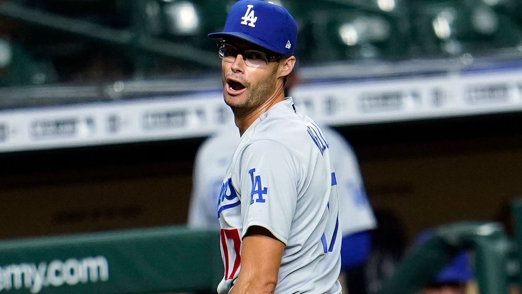 Meet Joe Kelly, Dodgers pitcher suspended for inappropriate actions during  Astros matchup