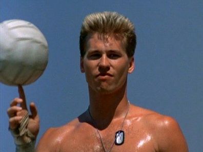 Val Kilmer stars in that famous volleyball scene in Top Gun.