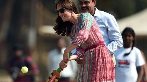 Prince William and Duchess Kate play cricket on India tour