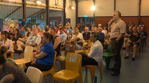 Dozens of people gathered for the meeting in Palmerston, Darwin. (9NEWS)