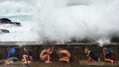 Kids dodge cyclone waves at Gold Coast pool (Gallery)