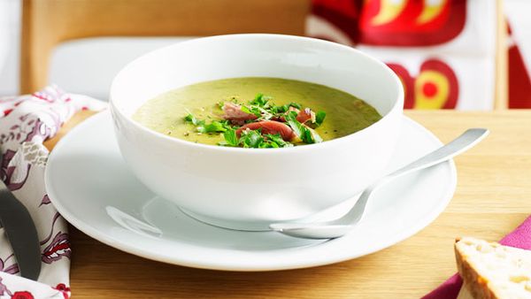 Hearty pea and ham soup