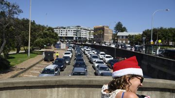 Large lines at Bondi&#x27;s COVID testing COVID testing clinic on Christmas Day