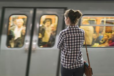 Woman's tweets about helping a stranger on a train having seizures goes viral