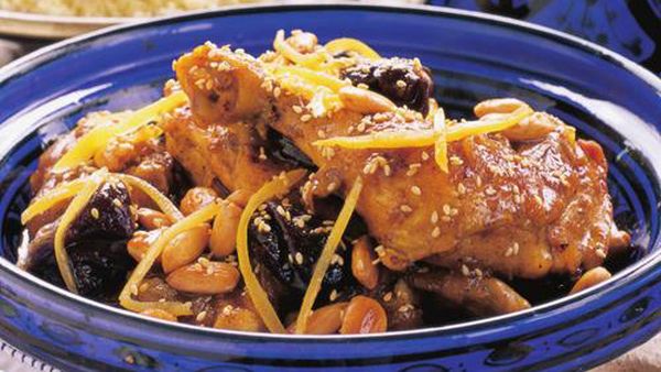 Chicken with prunes and honey