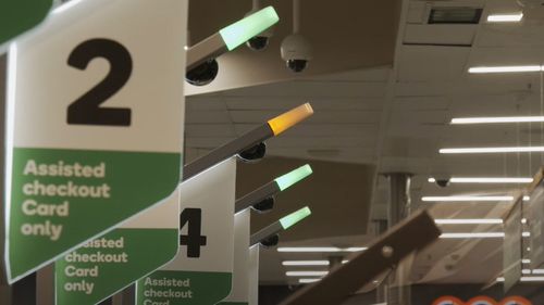 Woolworths expands artificial intelligence self checkouts.