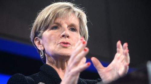 Bishop stops short of rebuking Obama over Great Barrier Reef comments