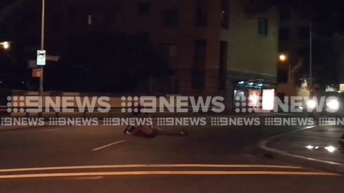 A witness contacted NSW Police who quickly rushed to the scene to intervene. (9NEWS)