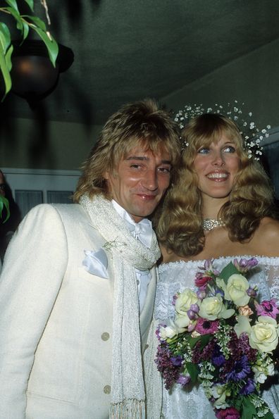  Singer Rod Stewart, wife Alana Stewart pose for a wedding portrait in 1979 in Los Angeles, California. 