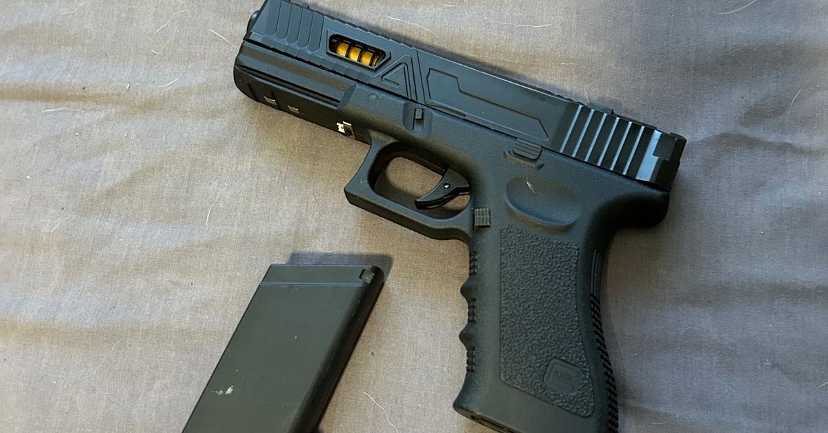 Aussie teen charged after alleged hoax calls claiming mass shootings were happening in the USA