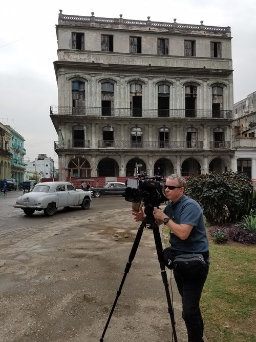 9NEWS cameraman Rich Moran on one of  Havana's historic boulevards. (9NEWS)