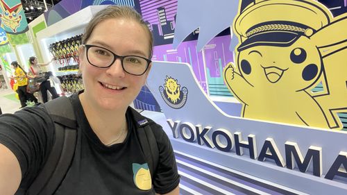 Collezionista di carte Pokemon Lucy Hughes