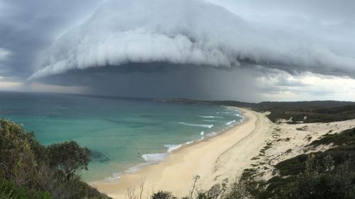 Brewing storm seen at 1.50pm from Seals Rock, NSW. (David Trent)