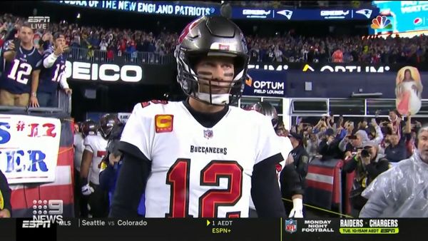 NFL quarterback Tom Brady gives fan 1 BTC for his historic 600th