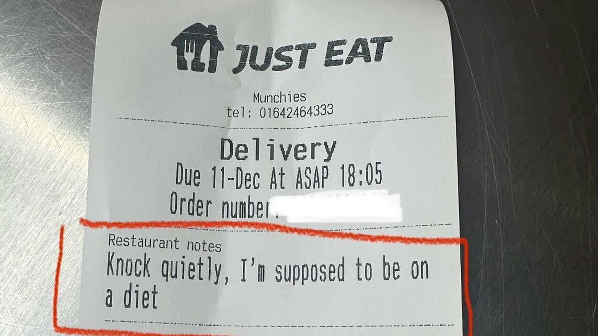 Restaurant owner reveals the hilarious 'secret' message customer added to his  food order: 'Knock quietly' - 9Kitchen