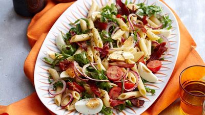 <a href="http://kitchen.nine.com.au/2016/05/05/16/27/caesar-pasta-salad" target="_top">Caesar pasta salad</a>