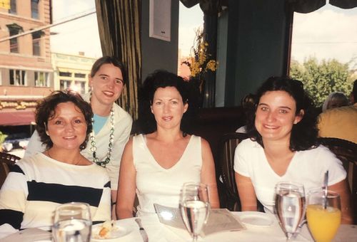 Lesley Thomas (centre) with her girlfriends, including Shele Lieberman (left), eating brunch two days before the World Trade Center was attacked on the morning of September 11.  Photo with kind permission of Shele Lieberman.