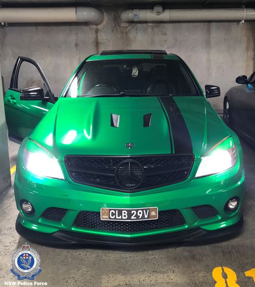 The stolen Mercedes carries a distinctive green colouring with a black racing stripe down the passenger side.