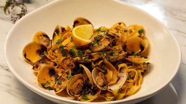 Family Food Fight, the Giles' Pasta a la vongole