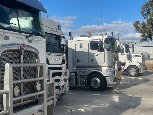 Il camionista Robert Cook avverte della carenza di diesel