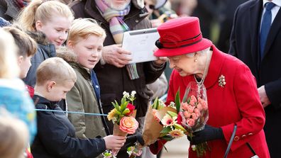 The queen often wears gloves with could hide bruising