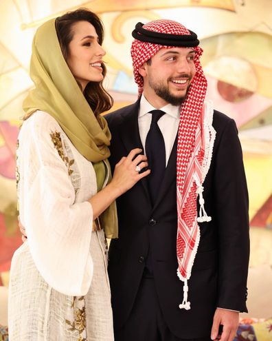 extraer entrar Cuadrante Jordan's Queen Rania reveals her son, Crown Prince Hussein, is engaged -  9Honey