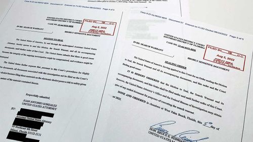 Documenti relativi alla perquisizione di proprietà dell'ex presidente Donald Trump a Mar-a-Lago.