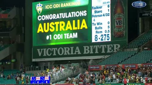 Australian cricketers back on top after win against South Africa