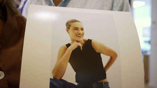 Aos 24 anos, Elise Hodder tinha o mundo a seus pés.