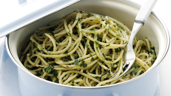 Spaghettini with pesto