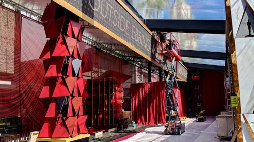 Thousands will descend on the boulevard and Dolby Theatre this Sunday for the biggest entertainment event of the year. (9NEWS/Ehsan Knopf)
