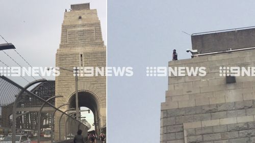 Sydney Harbour Bridge climber causes traffic delays