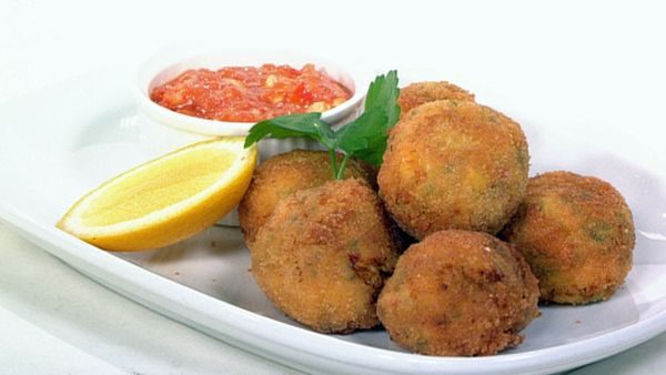 Crab cakes with romesco sauce