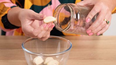 Jane de Graaff shows of the garlic peeling hack you need