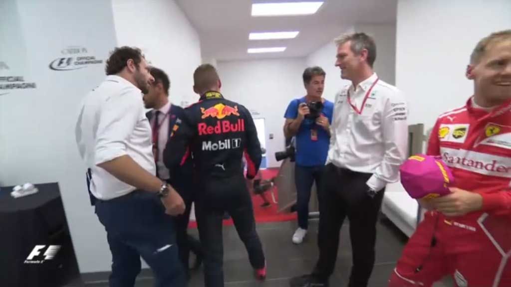 Verstappen and Raikkonen share awkward moment
