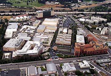 Walt Disney Studios' corporate headquarters are situated in which Californian city?